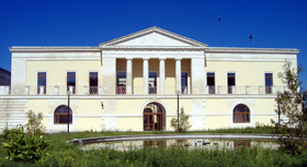1. Il prospetto del Palazzo Palladiano, sede del Museo Papirologico.